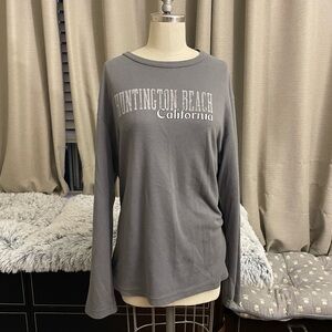 90s vintage gray long-sleeved thermal top "Huntington Beach California" size XL